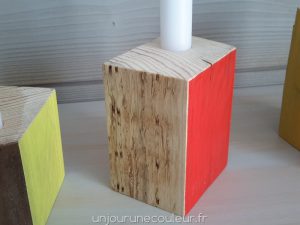 Bougeoirs Cubic en bois recyclé Orange